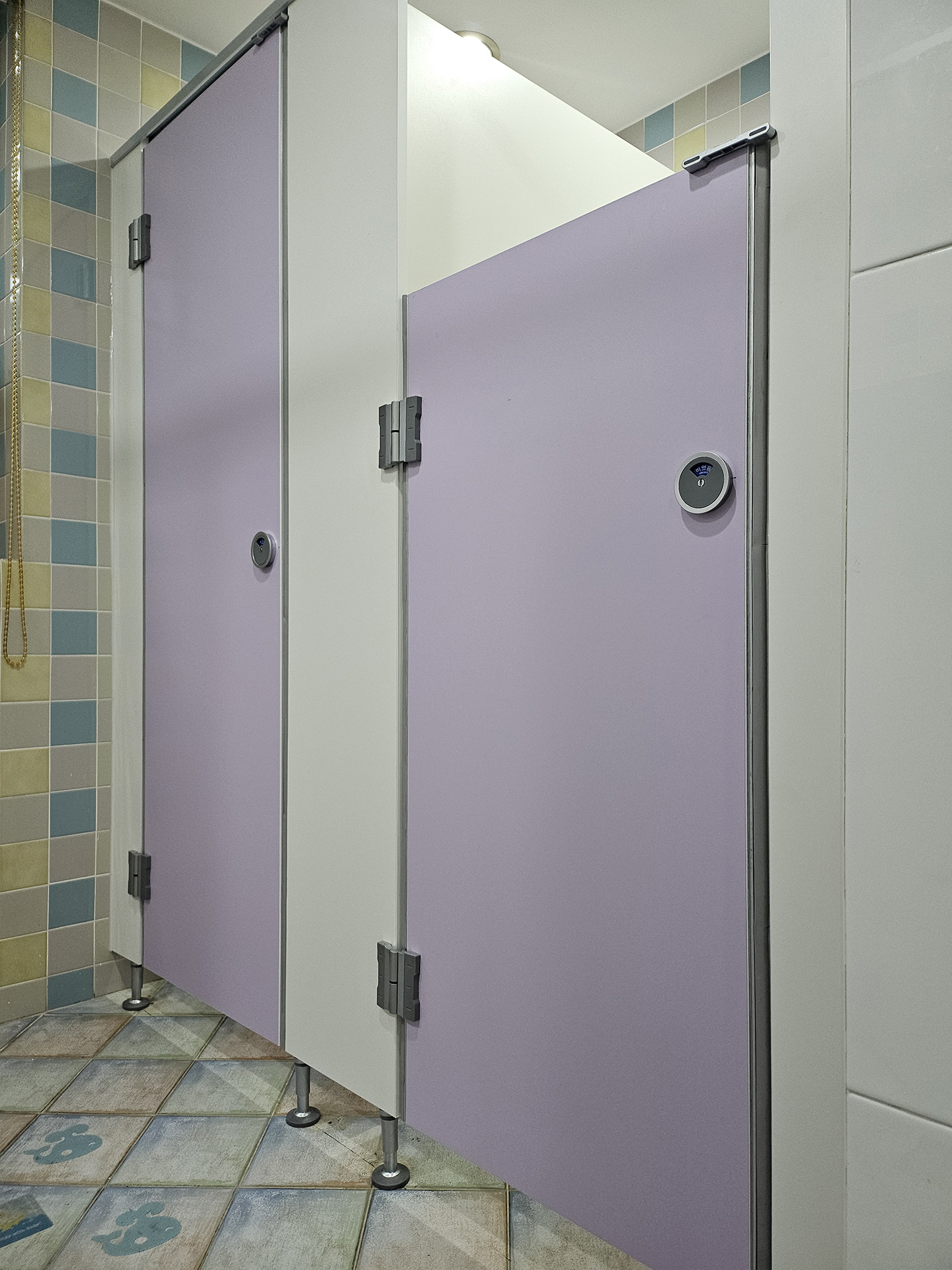 분당 어린이 화장실 칸막이