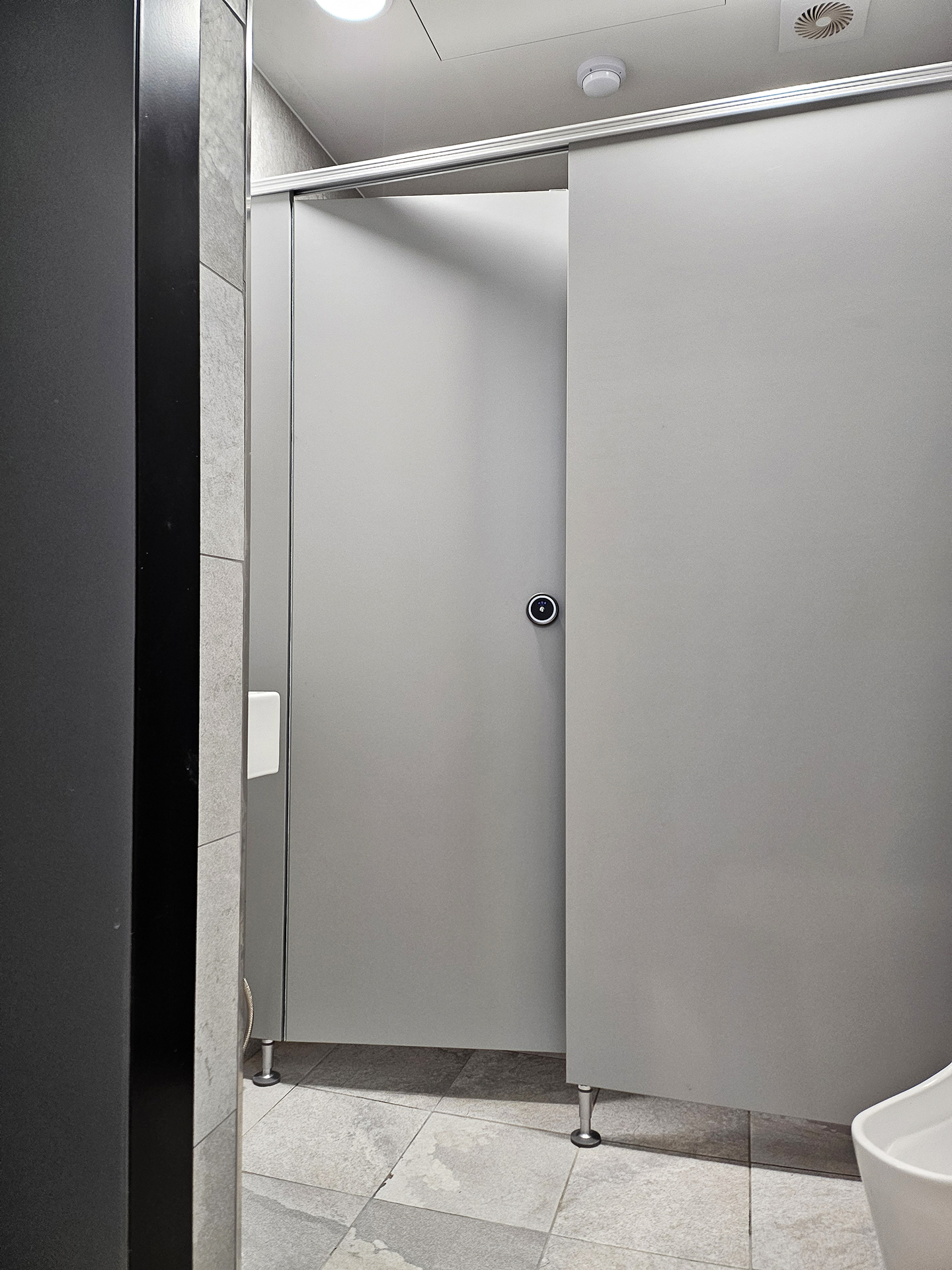 수원 화장실칸막이